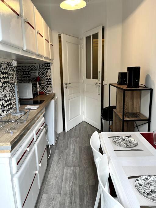 Studio Duquesne 1/2 Pers Нант Екстериор снимка